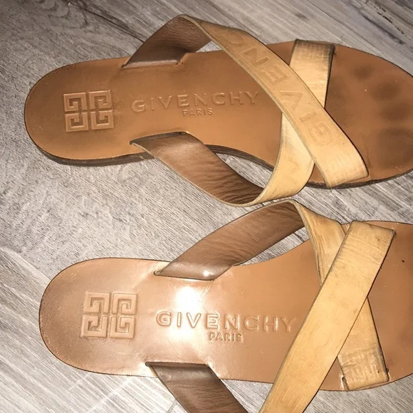 Givenchy straps tobacco flat sandals size 7